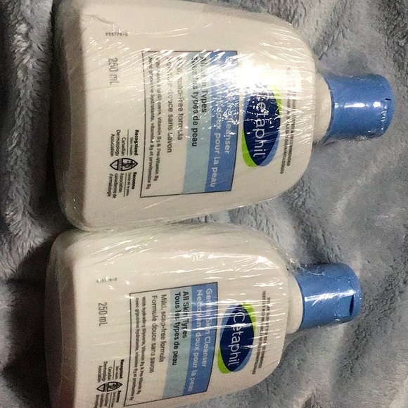 2 cetaphil gentle skin cleanser mild spap free formula 250 ml - Picture 6 of 6